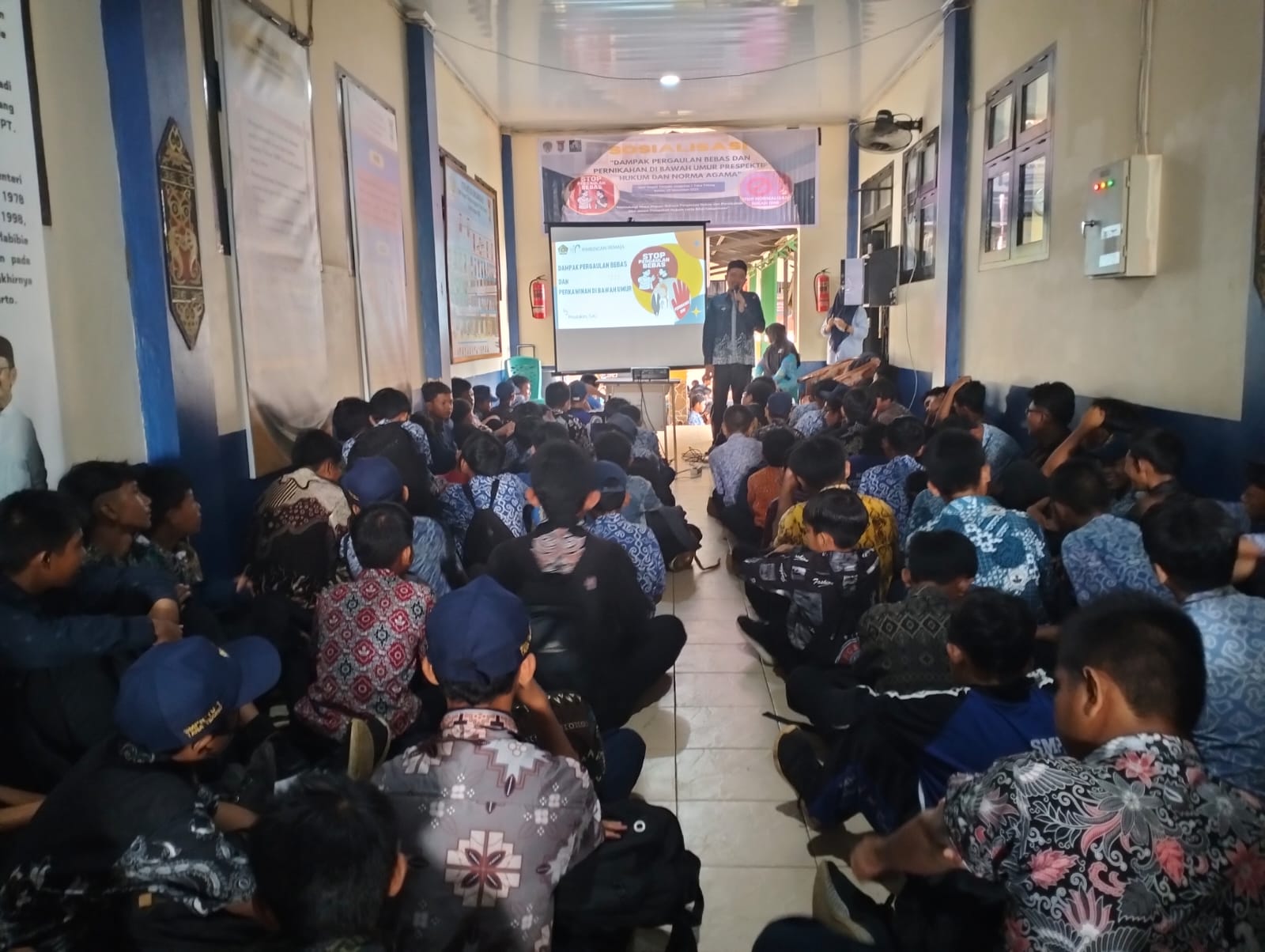 Dampak Pergaulan Bebas dan Pernikahan di Bawah Umur dalam Perspektif Hukum dan Norma Agama